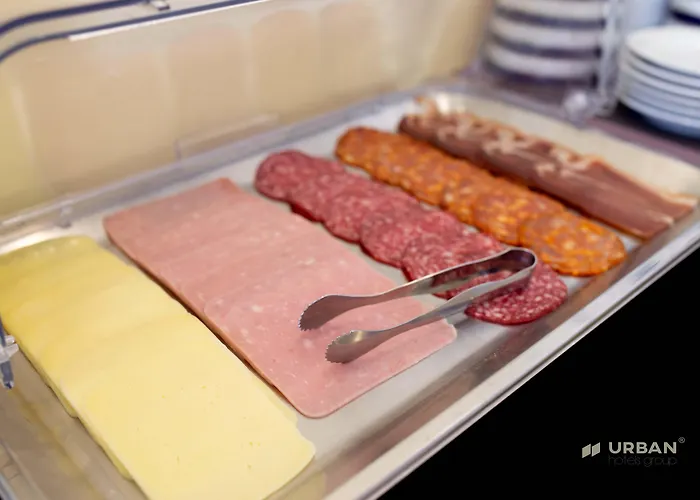 Hotel Santa Eulalia Bay 3*