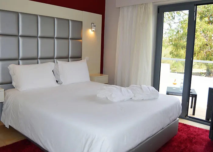 Hotel Santa Eulália Bay 3*