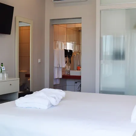 فندق فندق سانتا يولاليا