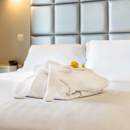 فندق سانتا يولاليا